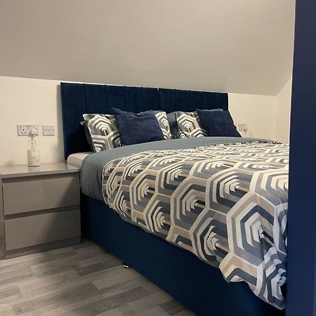 Lochside Loft - Self Catering Apartment For 2 In A Great Location For Inverness Airport And Both Cabot Highlands & Nairn Golf Courses Exteriér fotografie